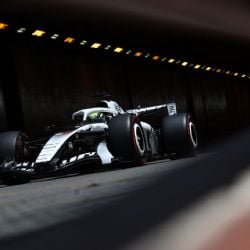 Checo Pérez vuelve a sufrir con los frenos y termina decimoctavo en la tercera práctica del GP de Mónaco