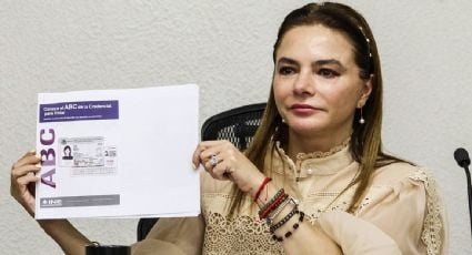 INE presenta nueva credencial para votar; se podrán producir hasta 90 mil micas diariamente