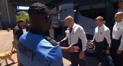 La selección de Uzbekistán sufre humillante revisión en EU de cara al Mundial: detectores de metal, perros especializados y vaciado de maletas