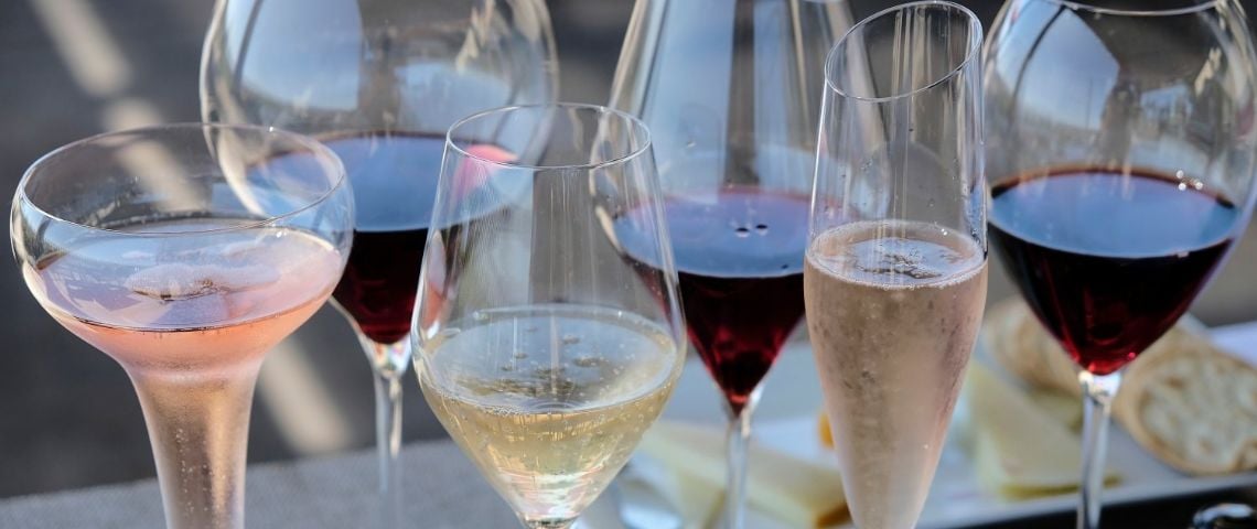 Gobierno de EU encargó estudio sobre riesgos del consumo de alcohol pero no lo incluyó en sus guías