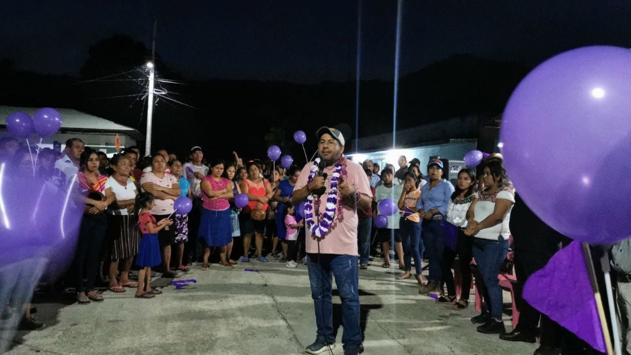 Atacan a balazos a expresidente municipal de Salto del Agua,