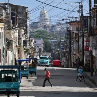 Cuba busca reorganizar la administración pública y propone recortar la cantidad de dependencias