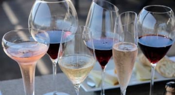 Gobierno de EU encargó estudio sobre riesgos del consumo de alcohol pero no lo incluyó en sus guías