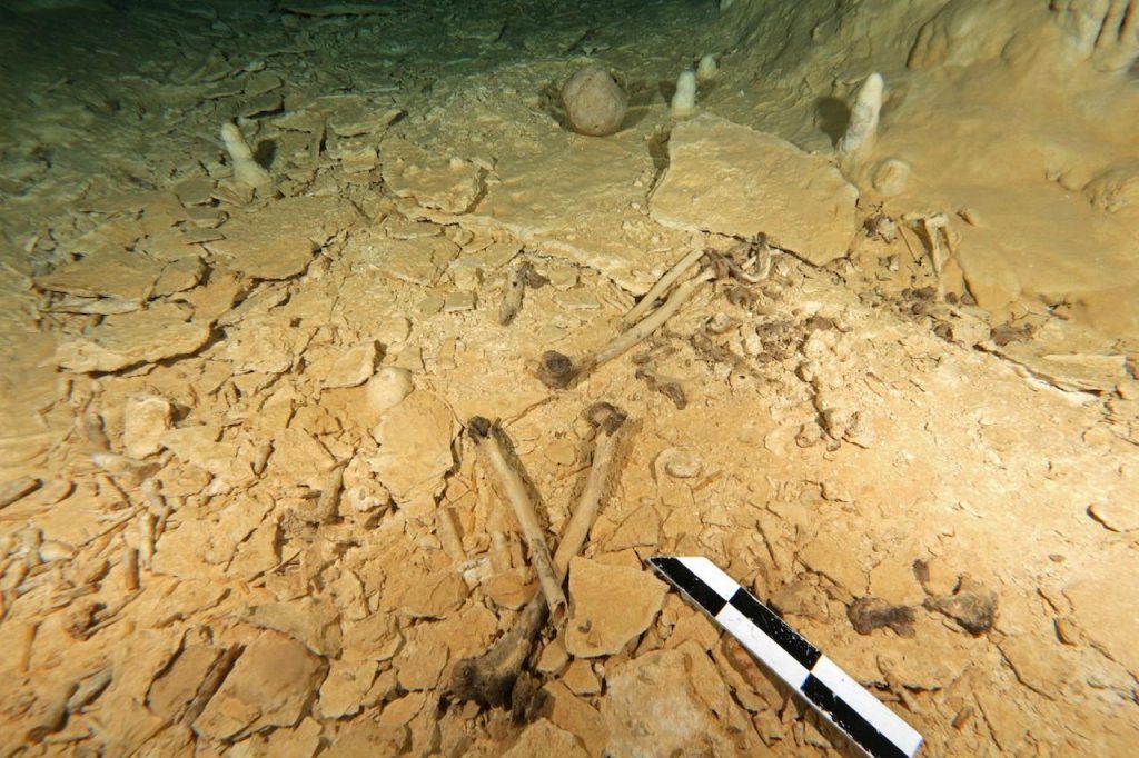 Esqueleto descubierto en México