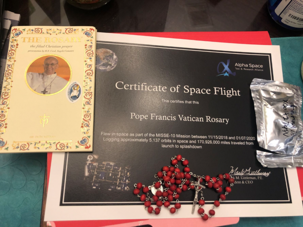 entre-fe-ciencia-rosario-viajo-al-espacio