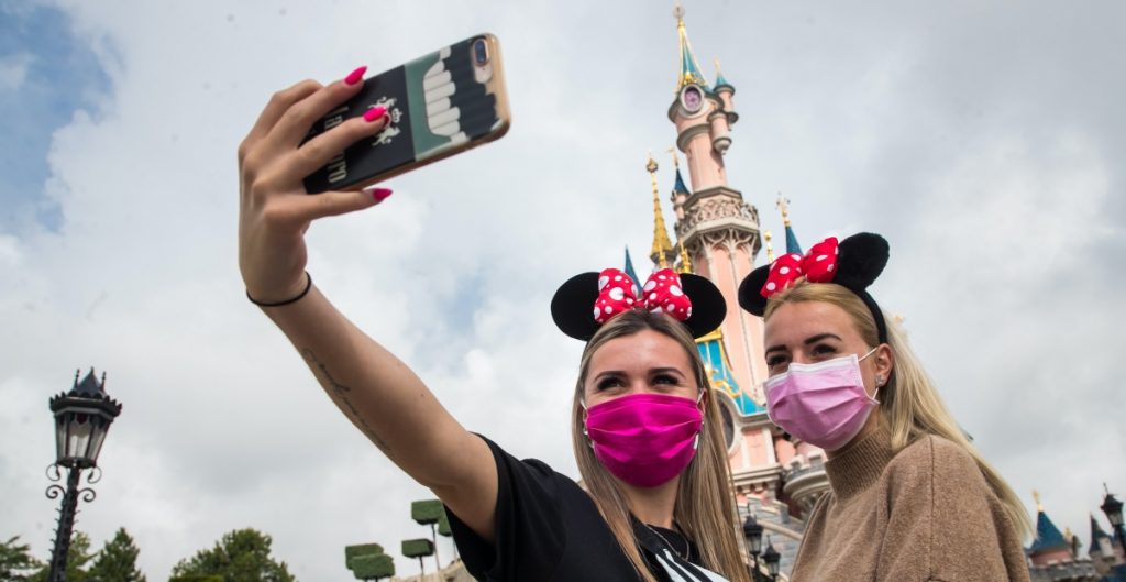 Disneyland París cierra nuevamente por restricciones de Covid