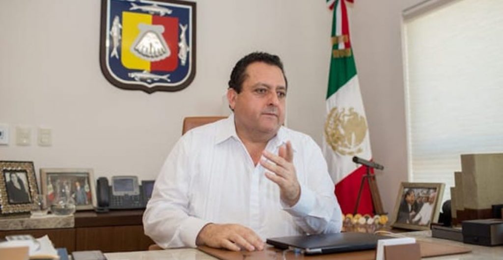 Carlos Mendoza Davis, gobernador de Baja California Sur da positivo a Covid-19